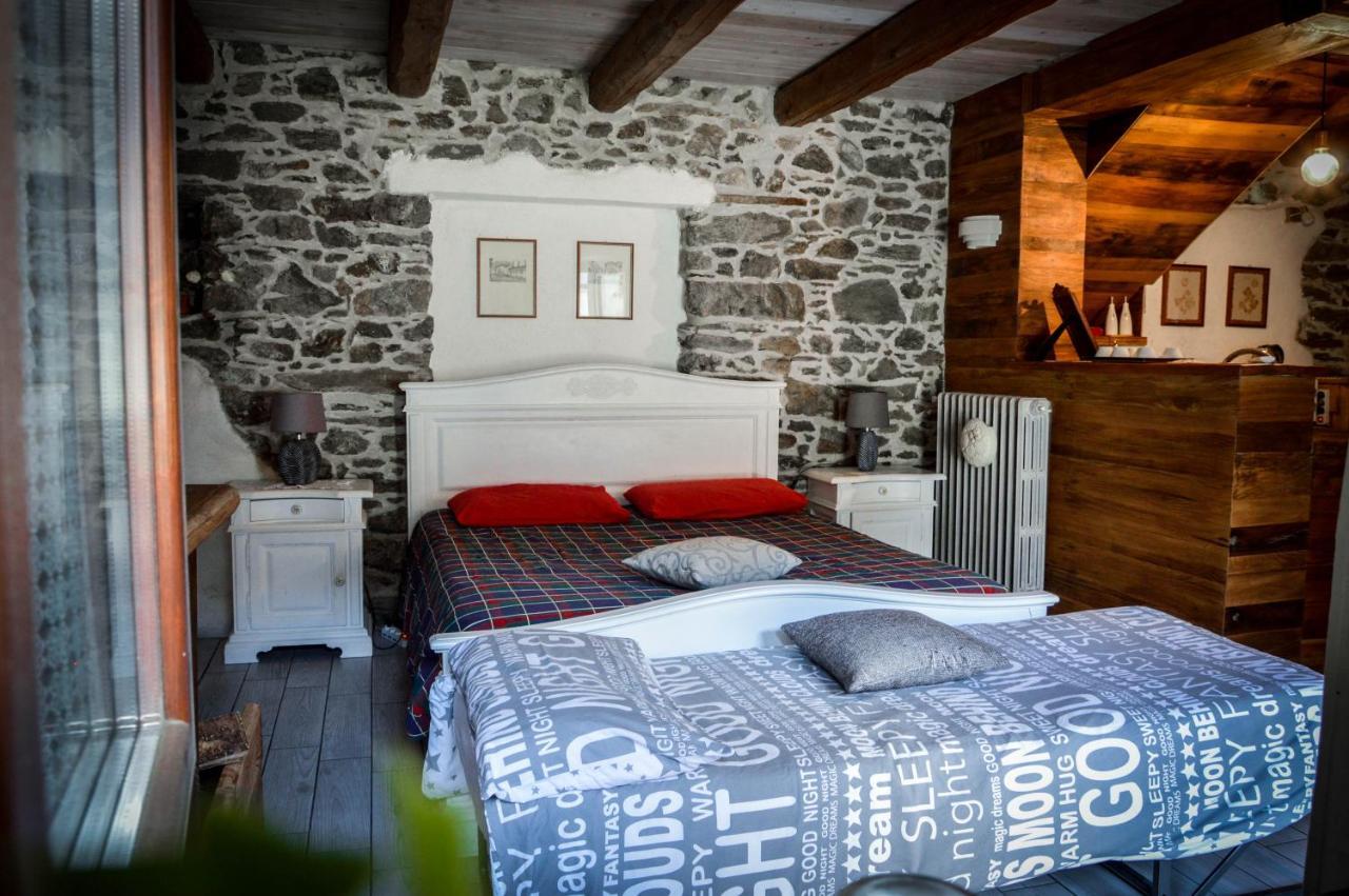 Chalet In Pietra E Legno Con Caminetto Inverso Pinasca Eksteriør bilde